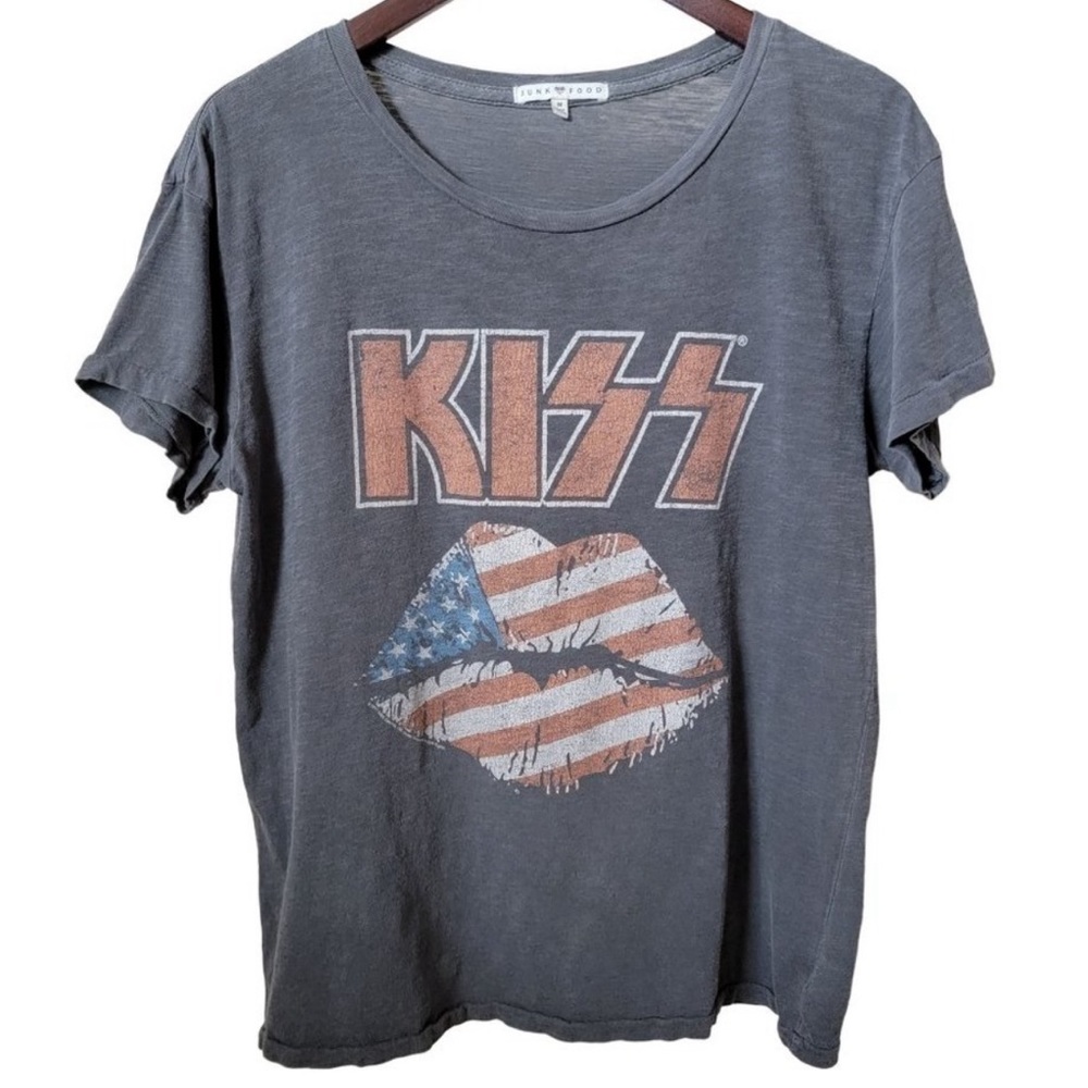 Junk food KISS band graphic tee